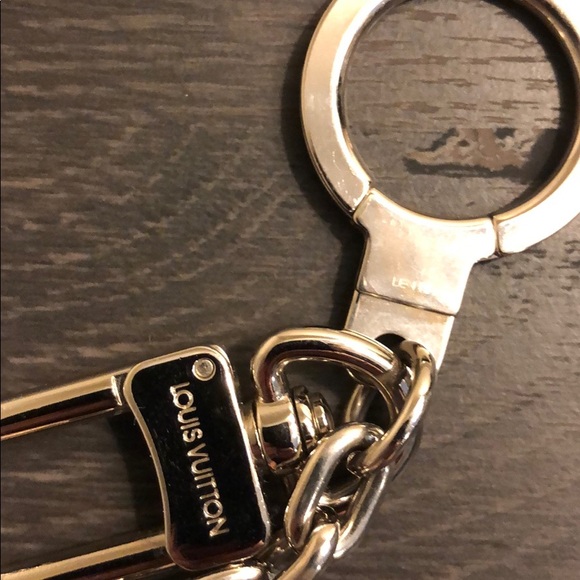 Louis Vuitton Keyring - Picture 7 of 7